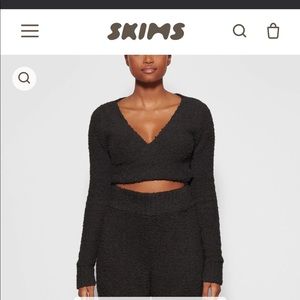 SKIMS black wrap cozy crop top. Size XXS/XS SOLD OUT. Brand new with tags!